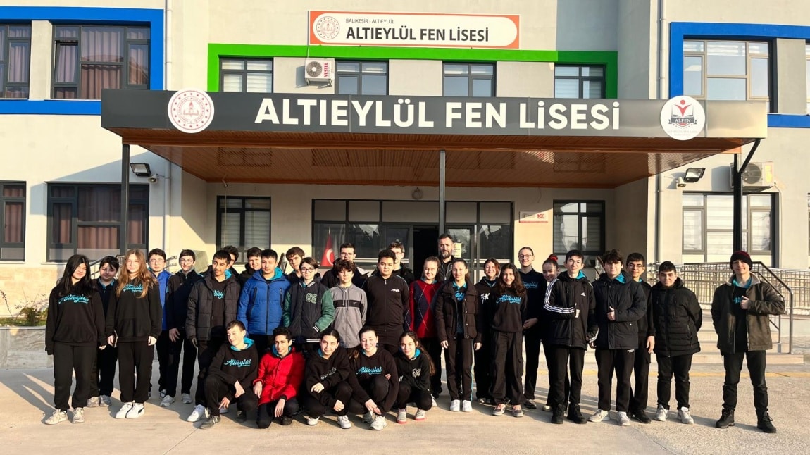 Okulumuz 8. sınıf öğrencileri ile mesleki rehberlik kapsamında Altıeylül Fen Lisesi ve Bolluk Anadolu Lisesi kurumlarına ziyaret yapılmıştır.